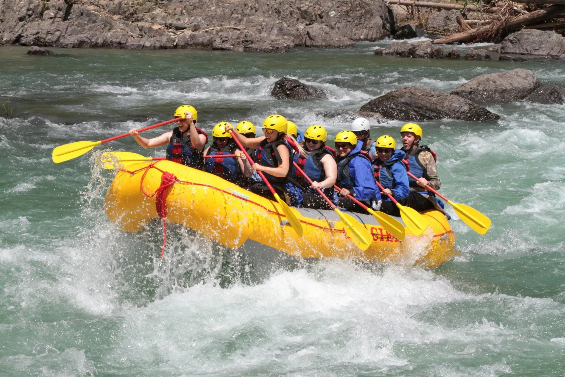Rimitat Adventures: Navigate Mountain Rapids Safely